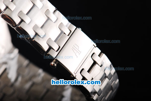 Audemars Piguet Royal Oak Offshore White Themes Swiss Valjoux 7750-SGH Automatic Steel Case with Silver Dial and Steel Strap - Run 12@Sec - Click Image to Close